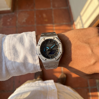 Blue Spark Exposed styled wrist photo 2