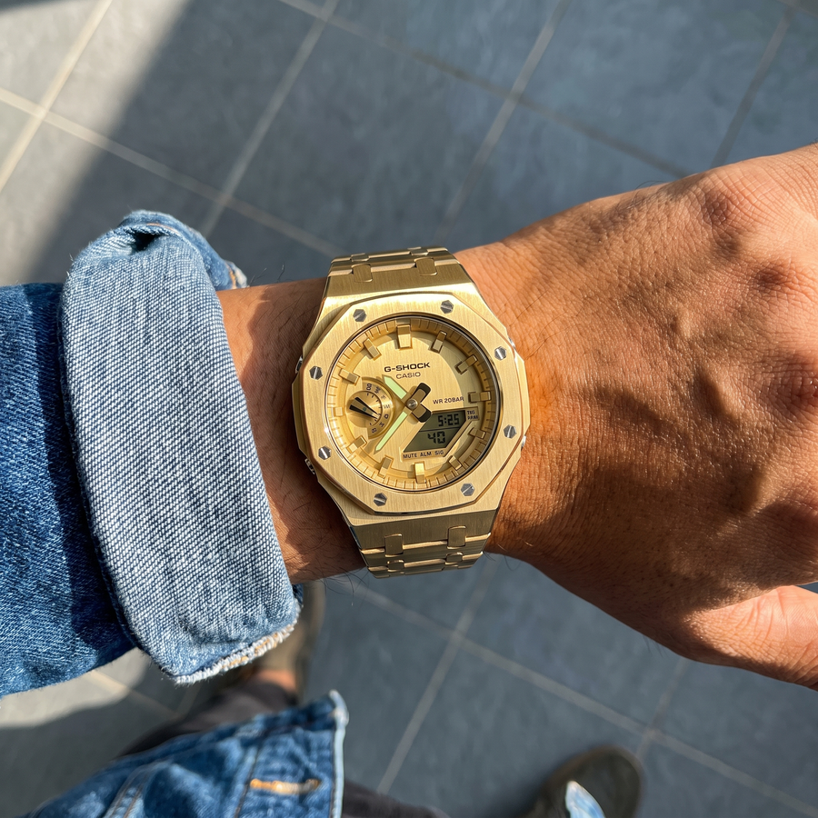 Gold Overload styled wrist photo 5