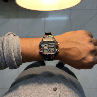 Royale Splatter styled wrist photo 5