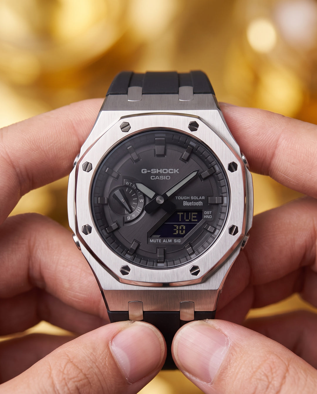 Slick Silver (Bluetooth + Solar)