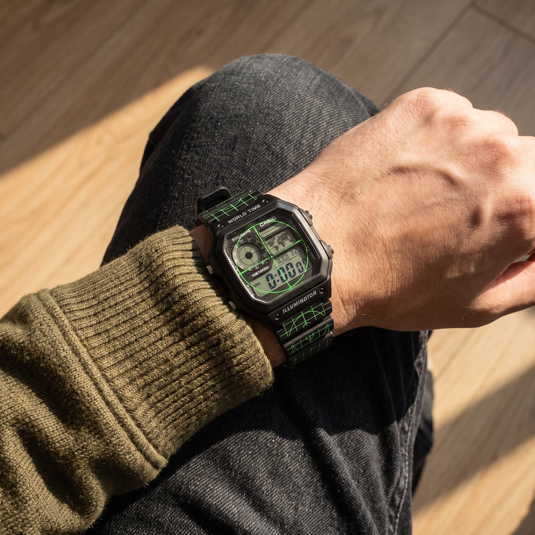 Royale Green Crosshairs