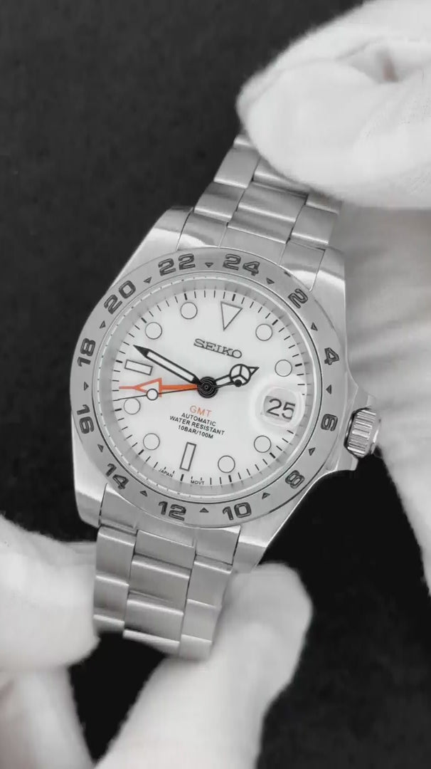 Arctic GMT